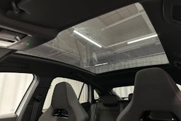 valkoinen Volkswagen ID.5 2024 kuva 38.