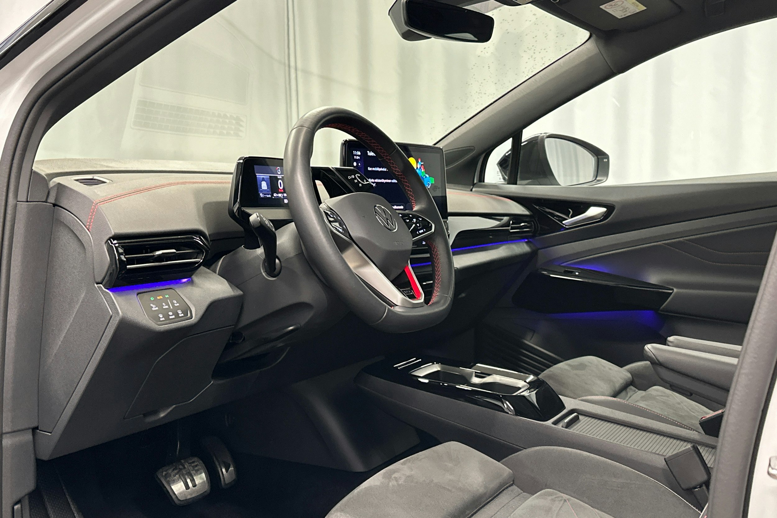 valkoinen Volkswagen ID.5 2024 kuva 6.
