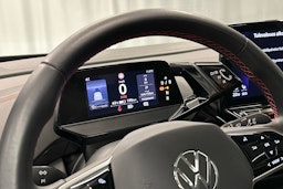 valkoinen Volkswagen ID.5 2024 kuva 13.