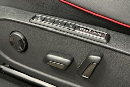 punainen Volkswagen ID.5 2025 kuva 16.