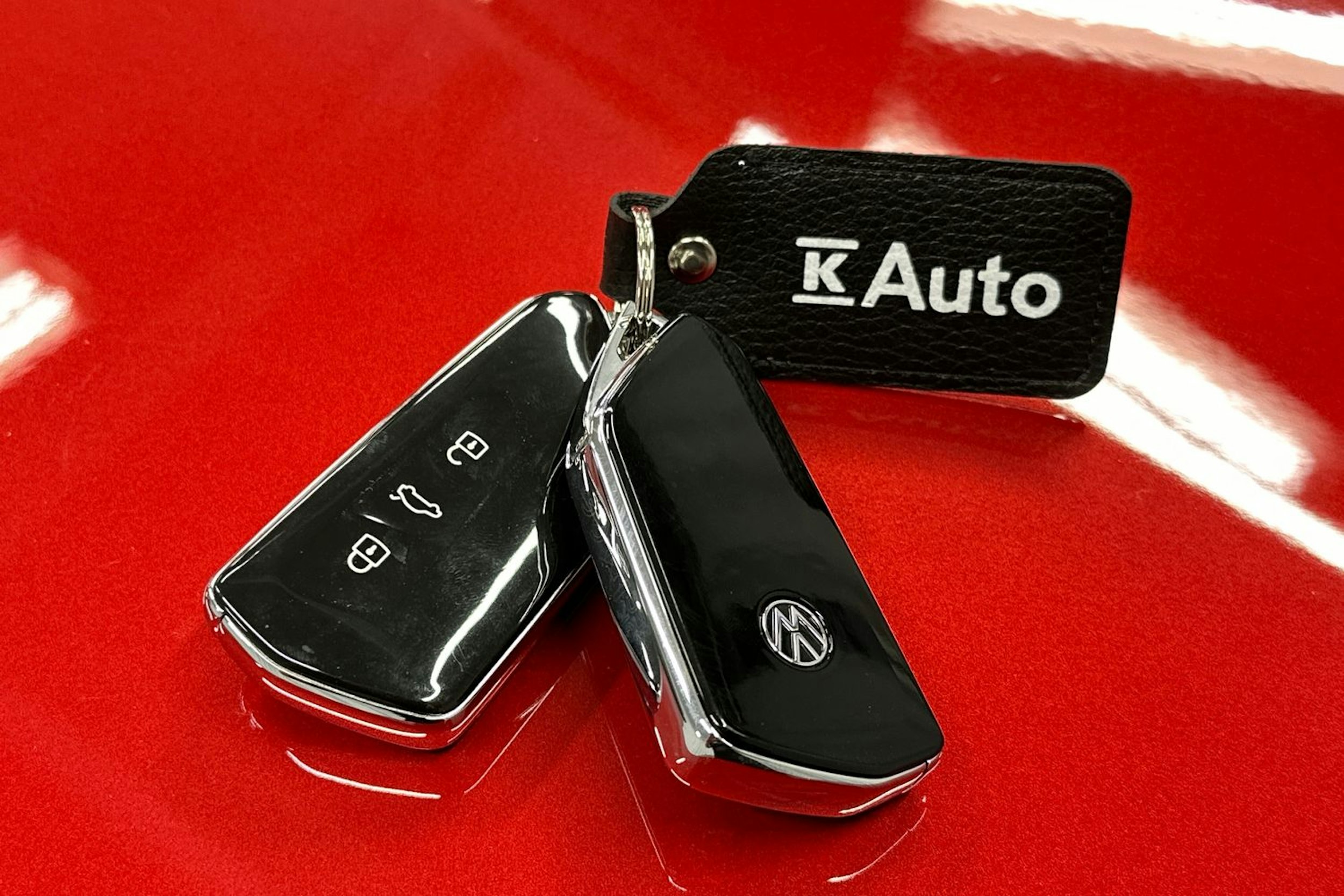 punainen Volkswagen ID.5 2025 kuva 36.