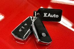 punainen Volkswagen ID.5 2025 kuva 36.
