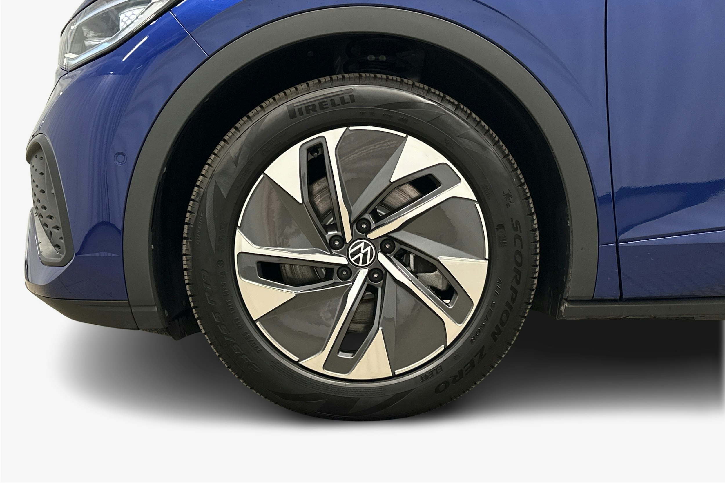 sininen Volkswagen ID.5 2025 kuva 9.