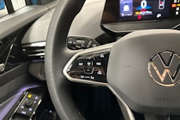 sininen Volkswagen ID.5 2025 kuva 14.