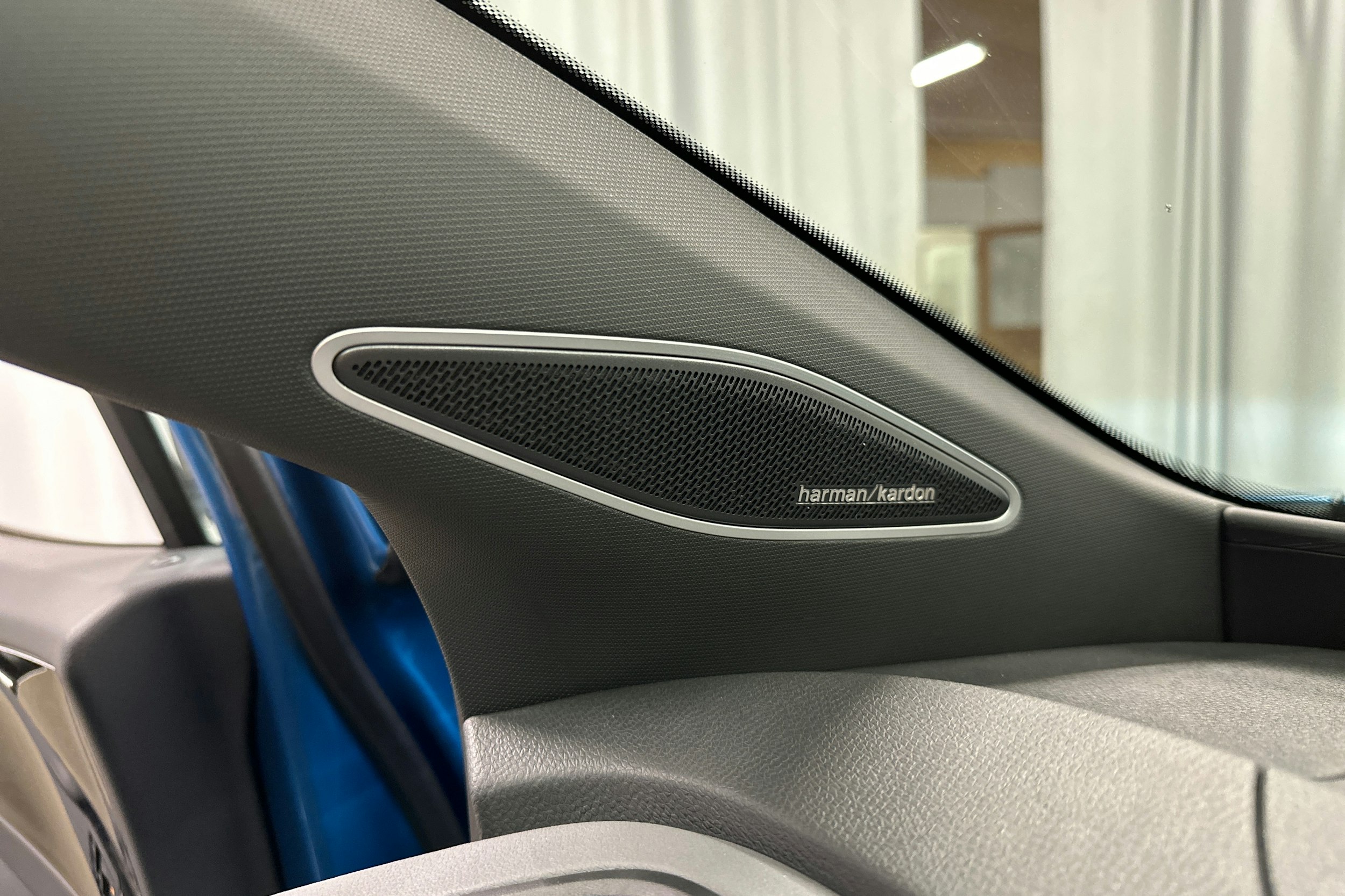 sininen Volkswagen ID.5 2025 kuva 29.