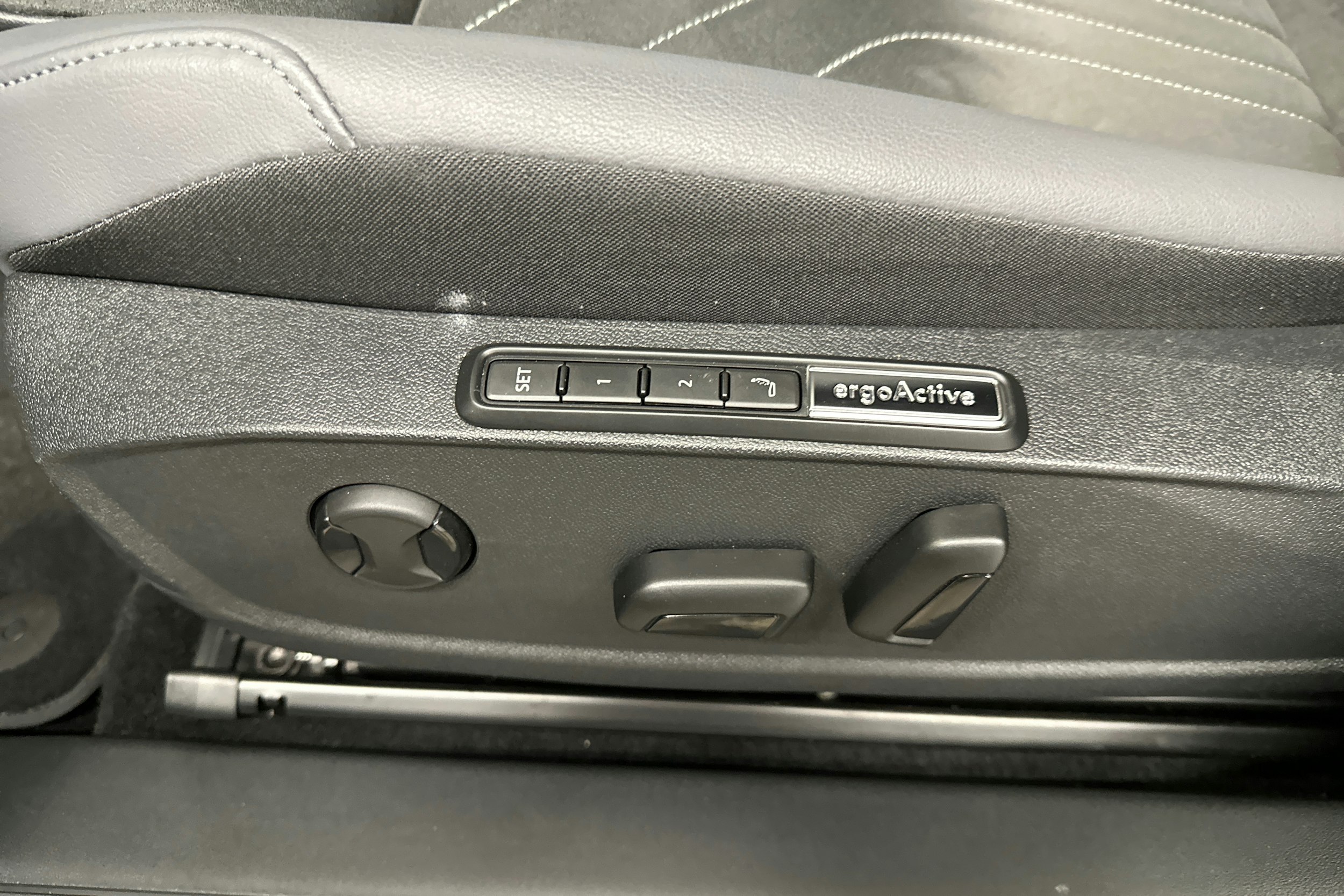 sininen Volkswagen ID.5 2025 kuva 31.