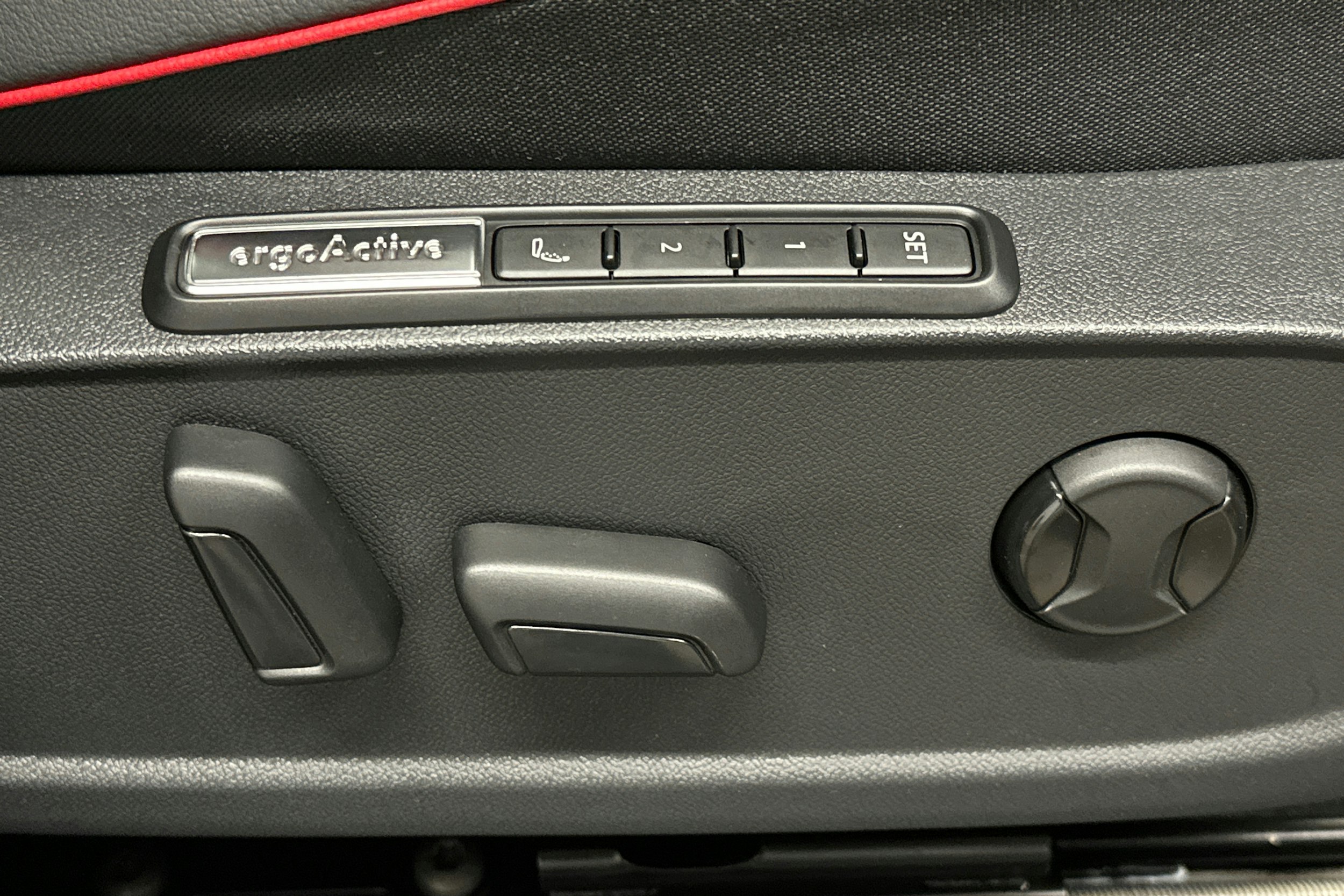 harmaa Volkswagen ID.5 2025 kuva 20.