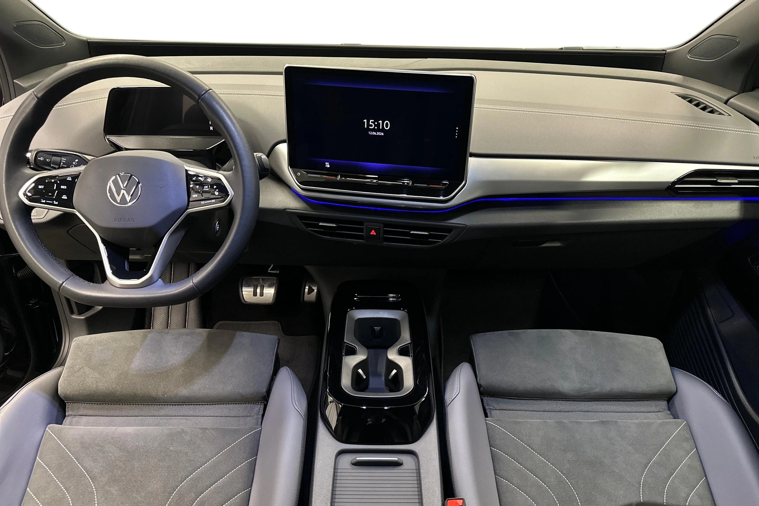 musta Volkswagen ID.5 2025 kuva 9.