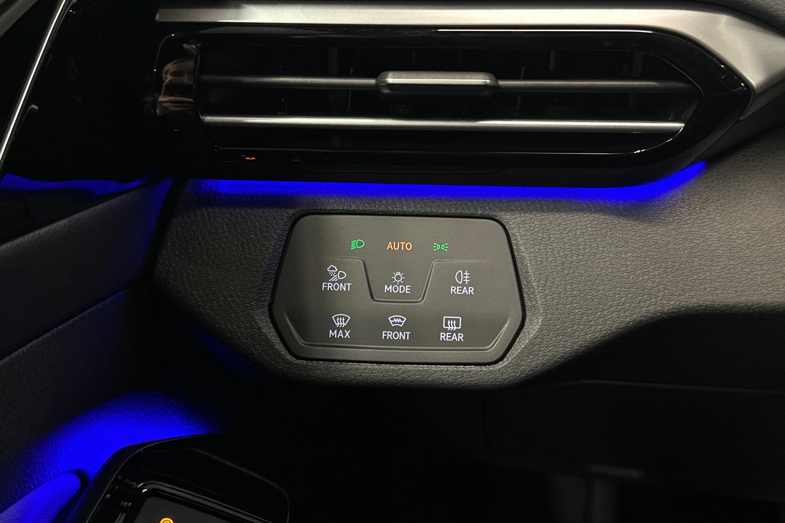 musta Volkswagen ID.5 2025 kuva 19.