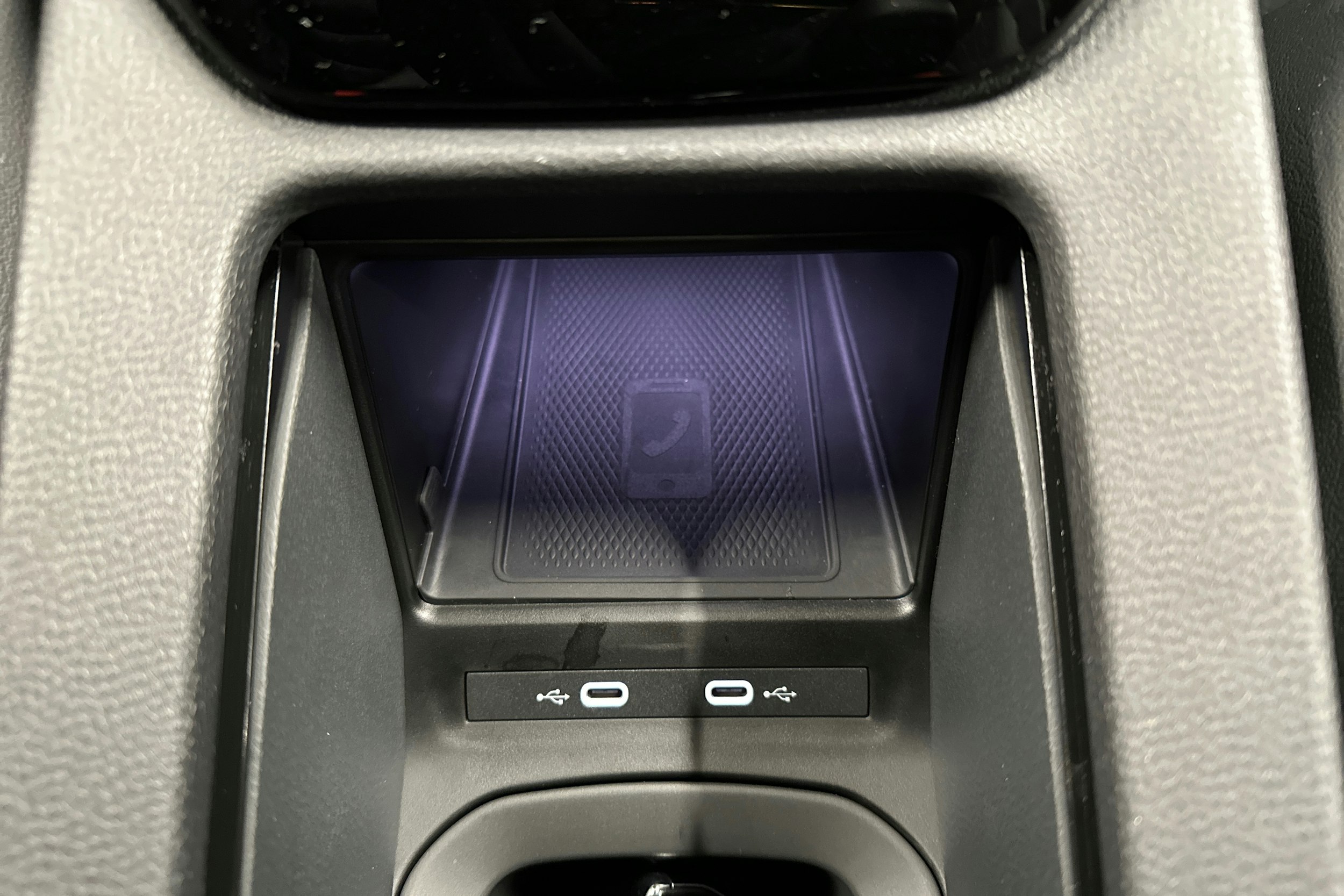 sininen Volkswagen ID.5 2025 kuva 24.