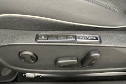 sininen Volkswagen ID.5 2025 kuva 26.