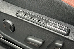 sininen Volkswagen ID.5 2025 kuva 4.