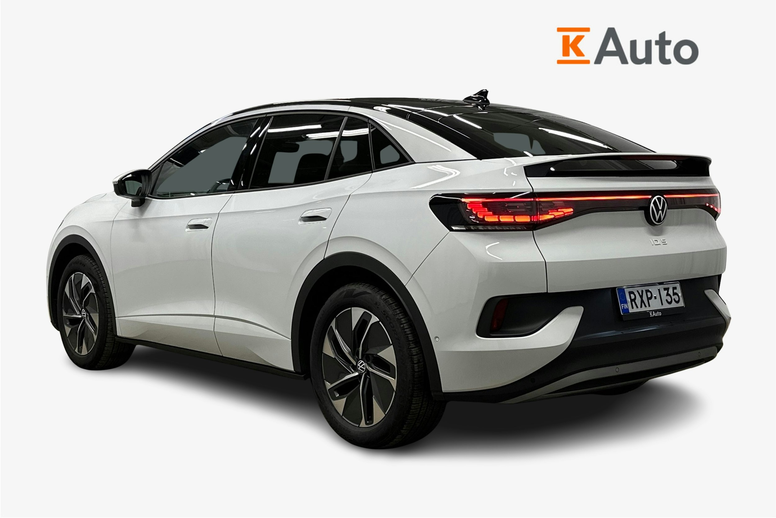 valkoinen Volkswagen ID.5 2025 kuva 2.