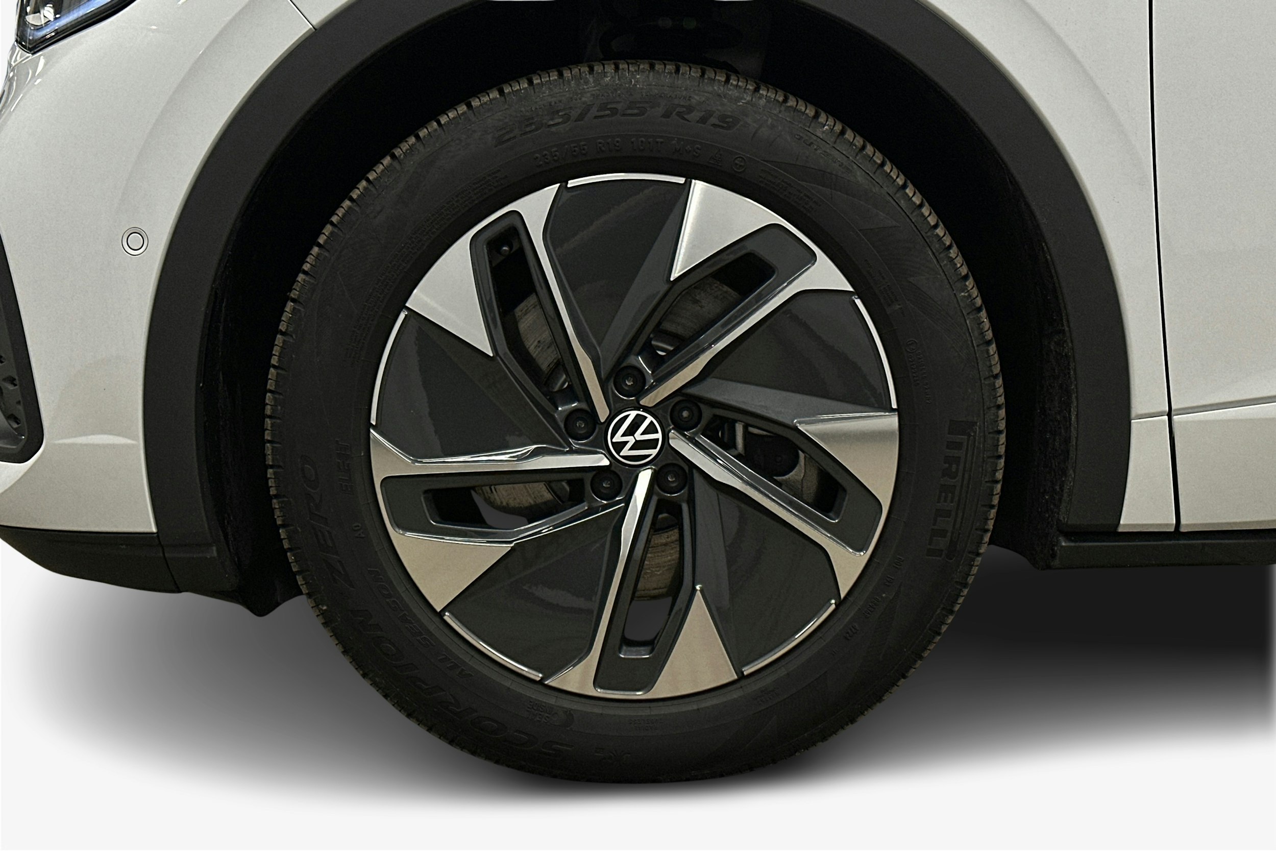 valkoinen Volkswagen ID.5 2025 kuva 11.