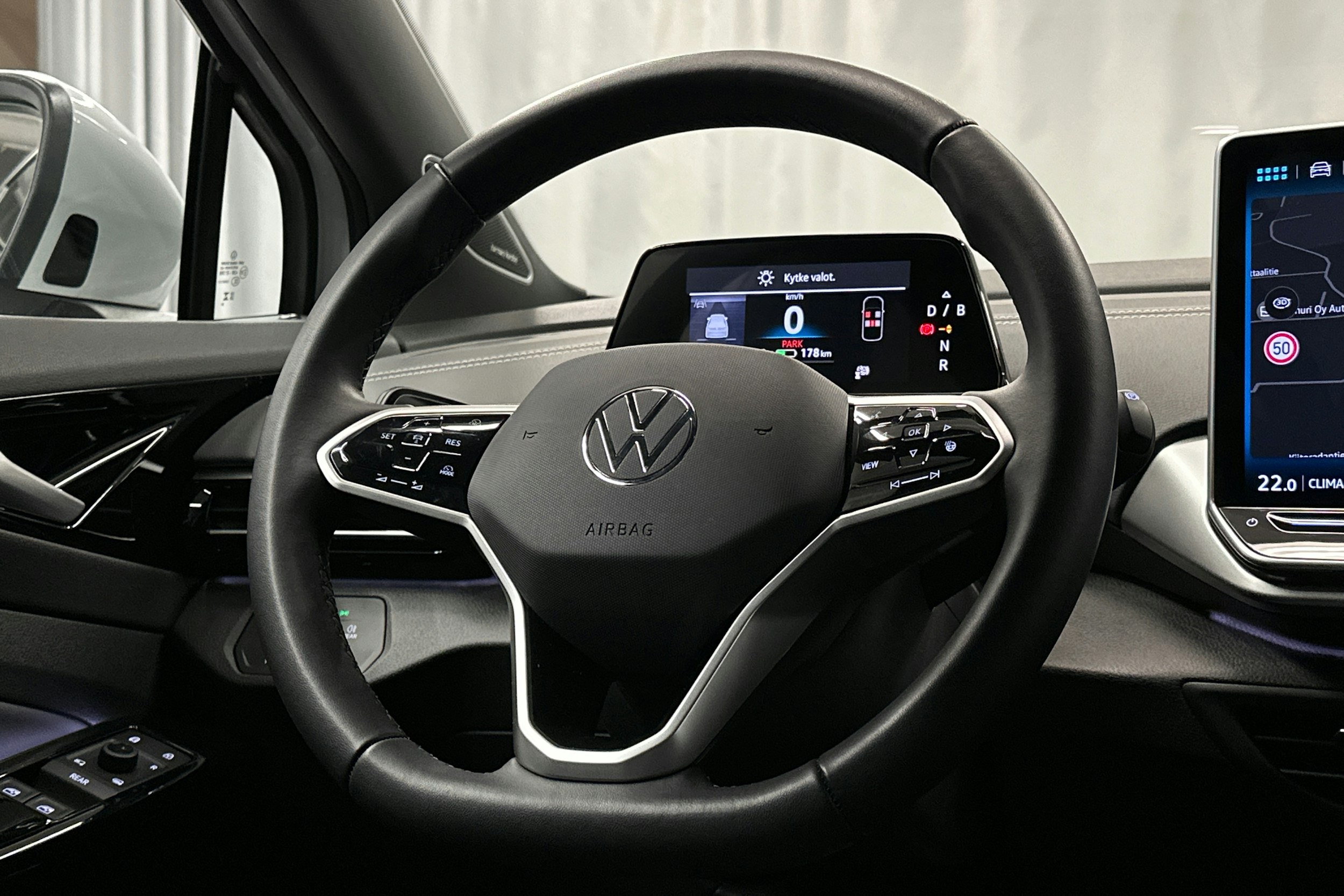 valkoinen Volkswagen ID.5 2025 kuva 18.