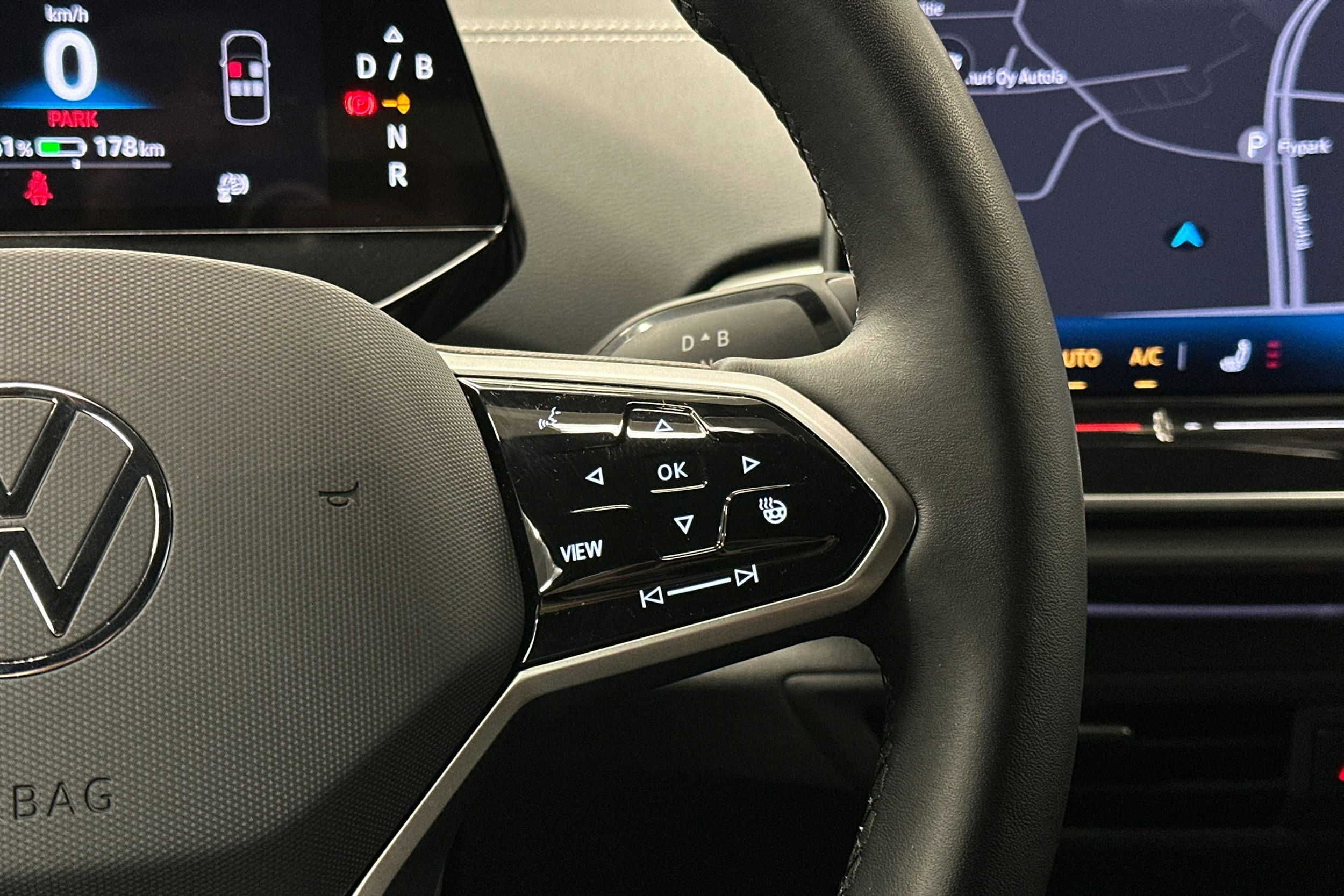 valkoinen Volkswagen ID.5 2025 kuva 20.