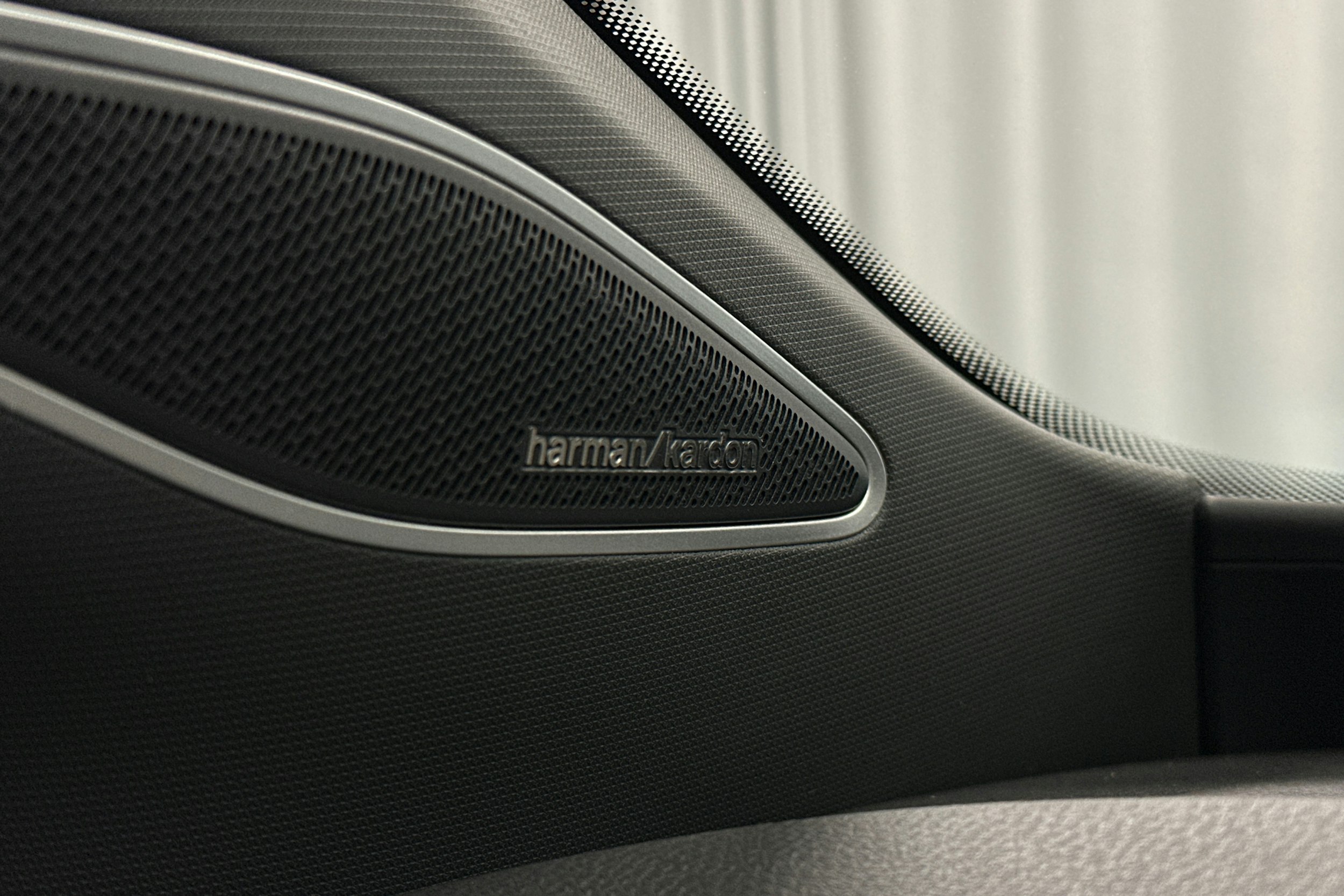 valkoinen Volkswagen ID.5 2025 kuva 33.