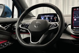 sininen Volkswagen ID.5 2025 kuva 20.
