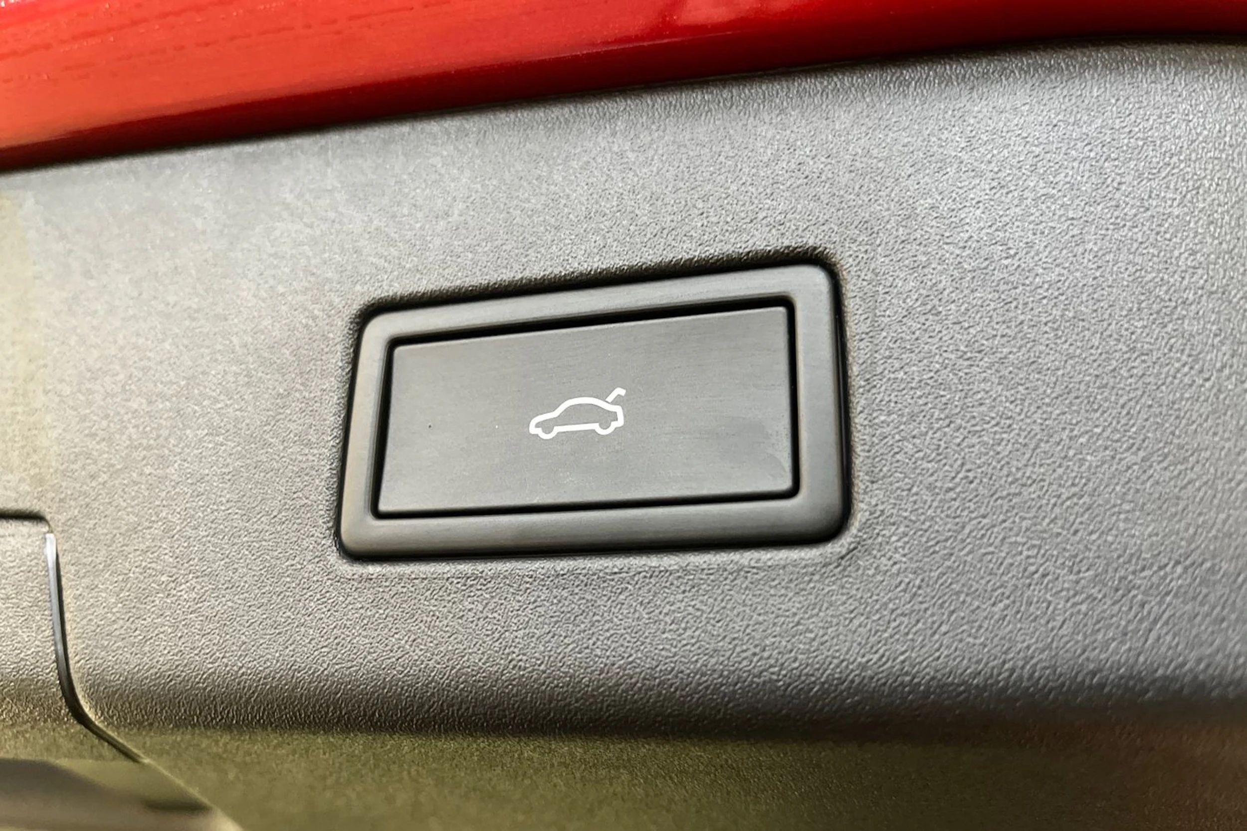 punainen Volkswagen ID.5 2025 kuva 12.