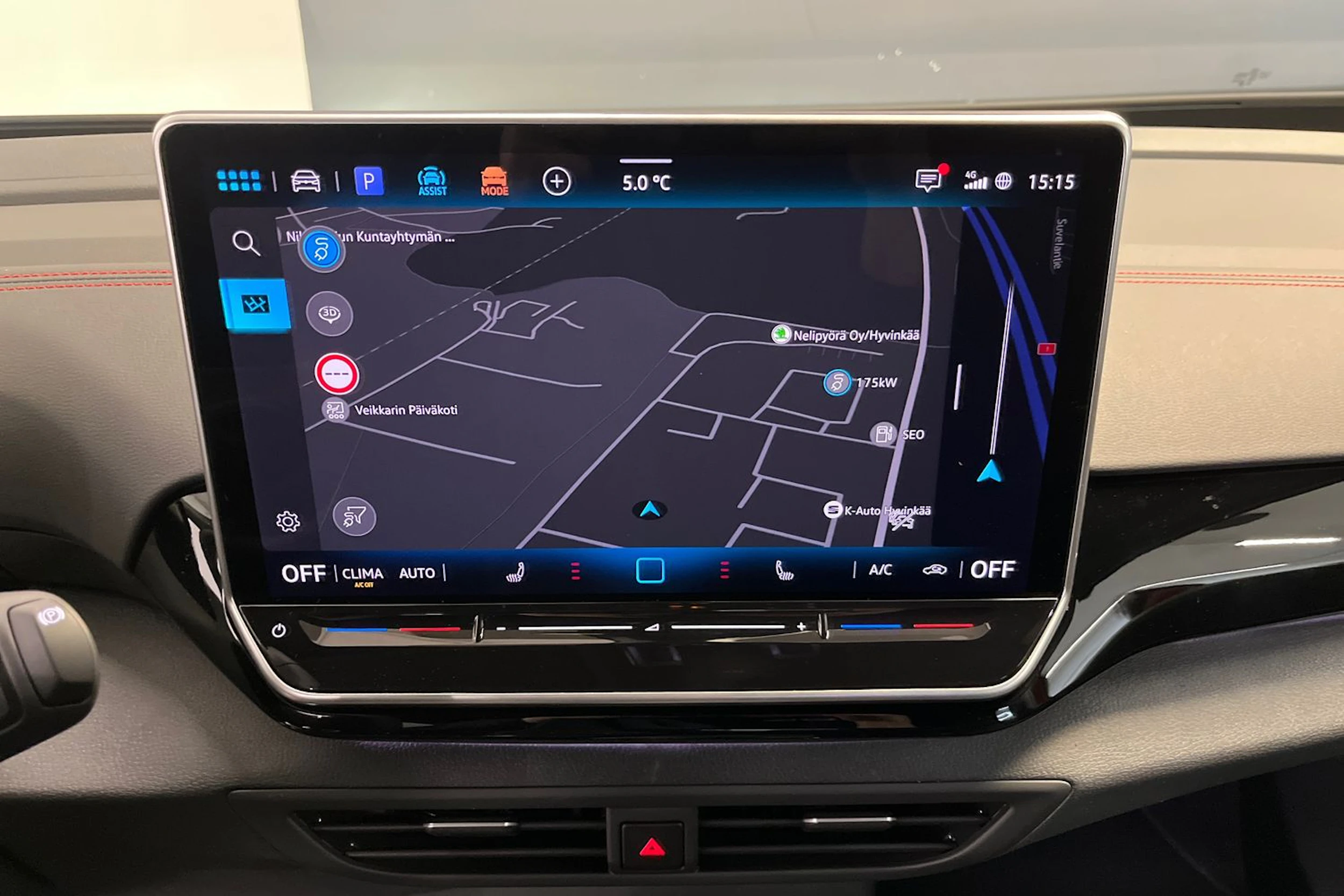 punainen Volkswagen ID.5 2025 kuva 15.