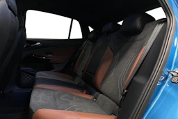 sininen Volkswagen ID.5 2025 kuva 11.