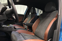 sininen Volkswagen ID.5 2025 kuva 17.