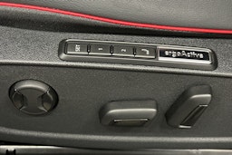 sininen Volkswagen ID.5 2025 kuva 18.