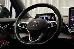 sininen Volkswagen ID.5 2025 kuva 20.