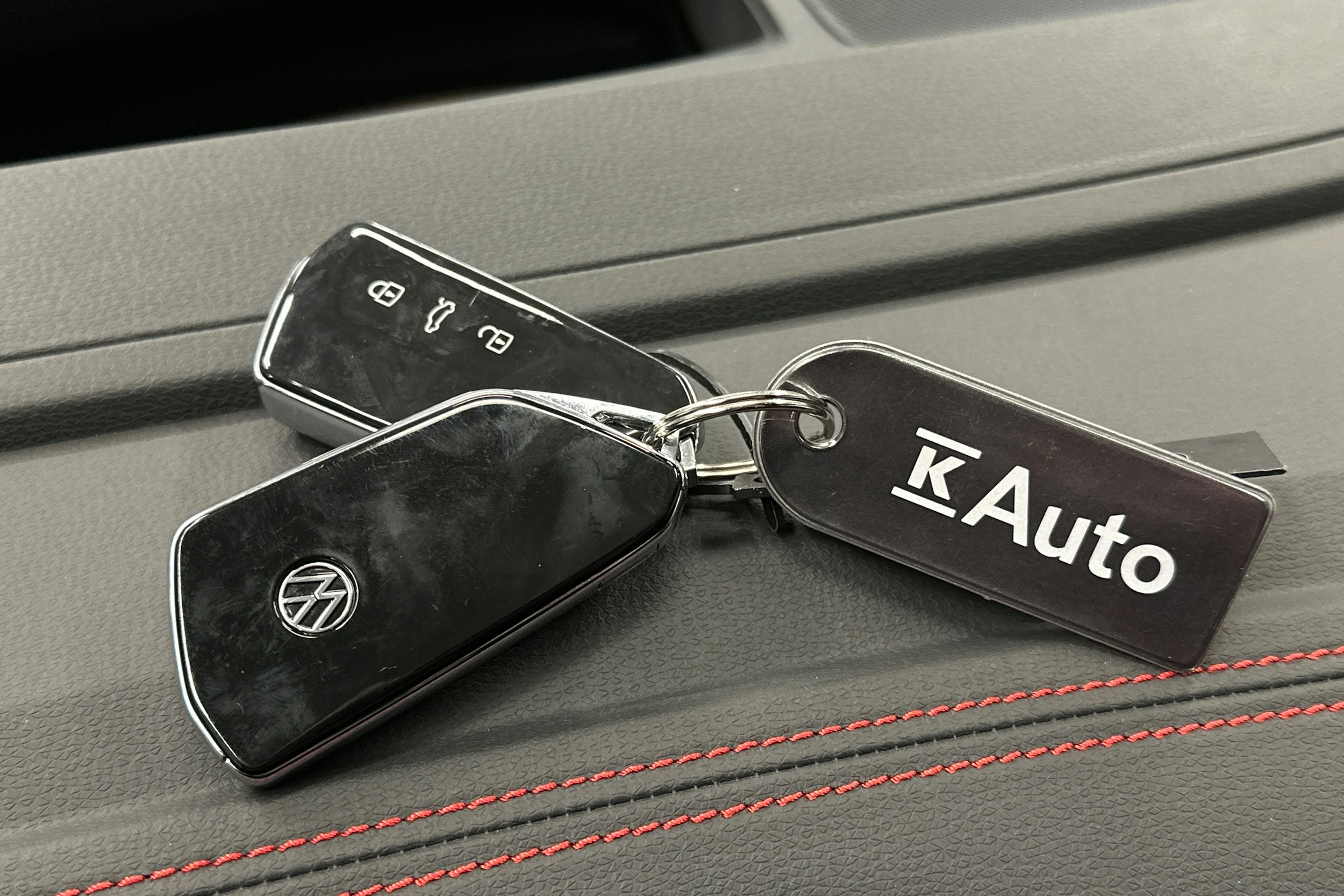 sininen Volkswagen ID.5 2025 kuva 38.