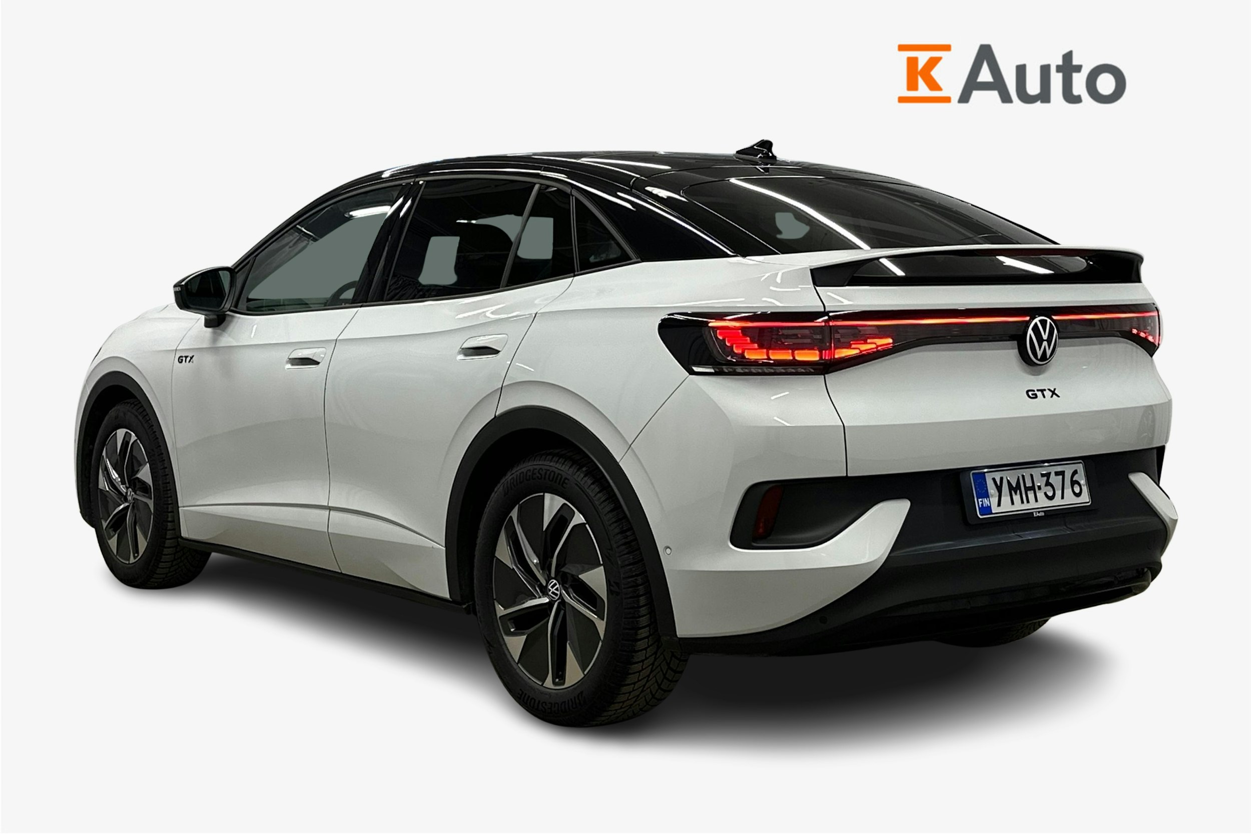 valkoinen Volkswagen ID.5 2025 kuva 2.