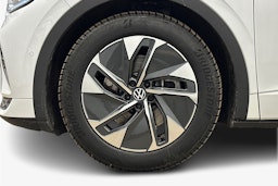 valkoinen Volkswagen ID.5 2025 kuva 9.