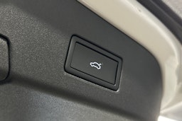 valkoinen Volkswagen ID.5 2025 kuva 12.