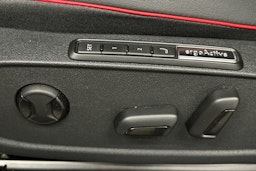 valkoinen Volkswagen ID.5 2025 kuva 16.