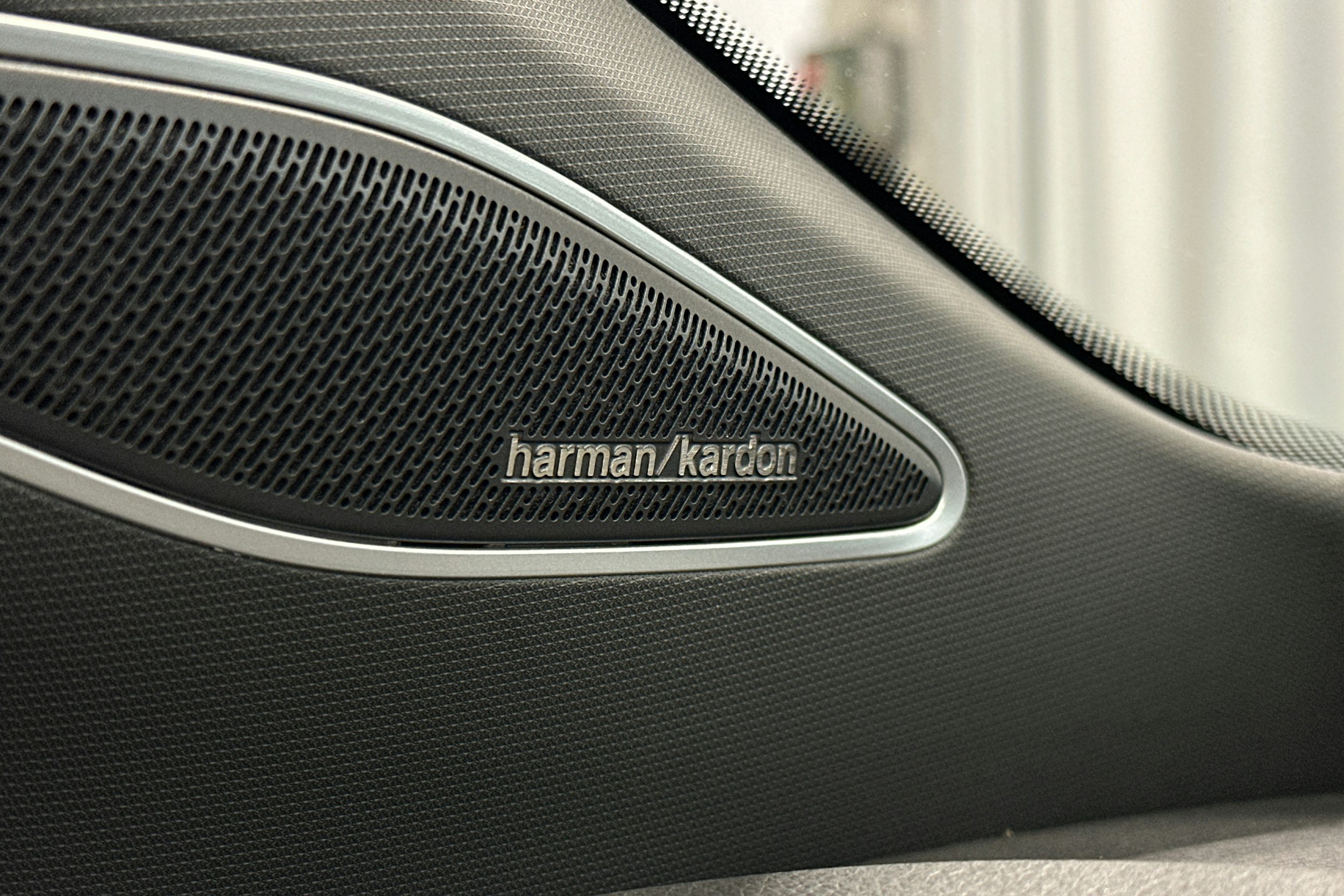 valkoinen Volkswagen ID.5 2025 kuva 35.