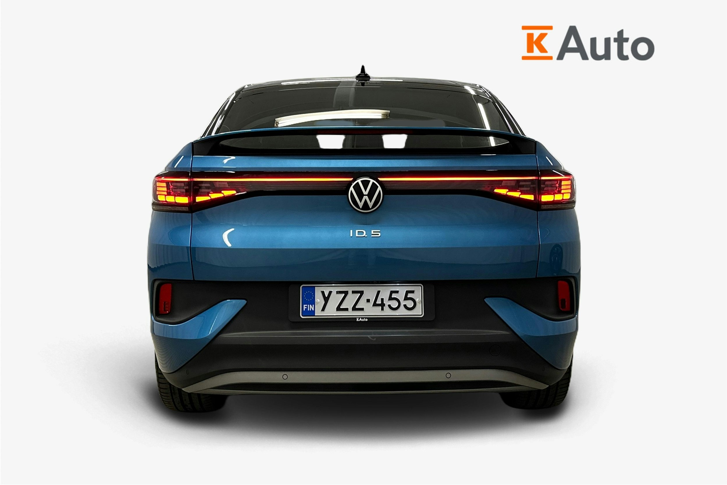 sininen Volkswagen ID.5 2025 kuva 3.