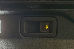sininen Volkswagen ID.5 2025 kuva 15.