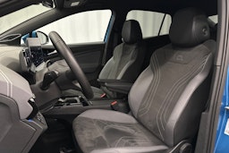 sininen Volkswagen ID.5 2025 kuva 16.