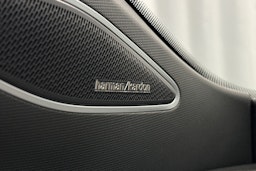 sininen Volkswagen ID.5 2025 kuva 30.