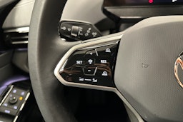 musta Volkswagen ID.5 2025 kuva 14.