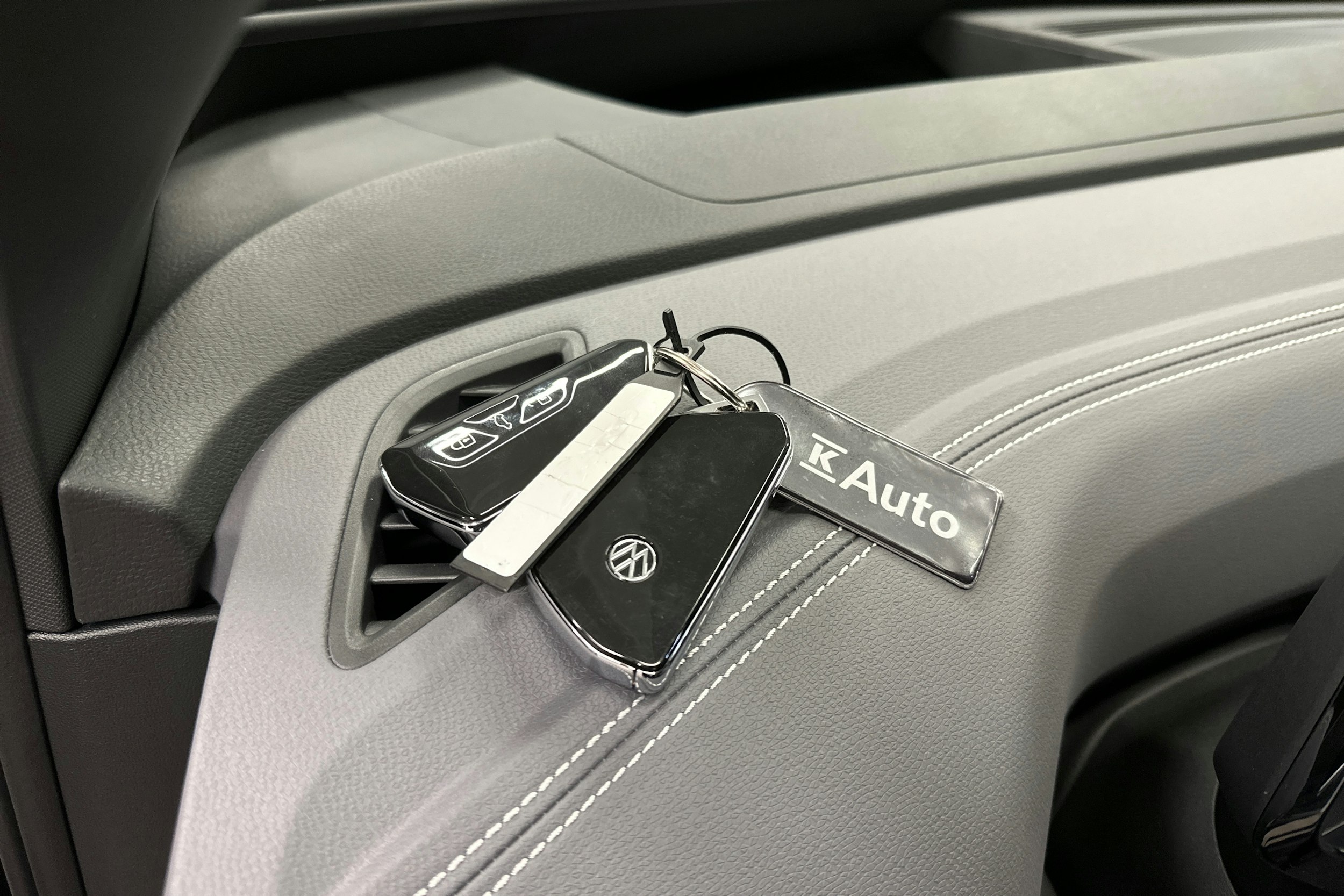 musta Volkswagen ID.5 2025 kuva 33.
