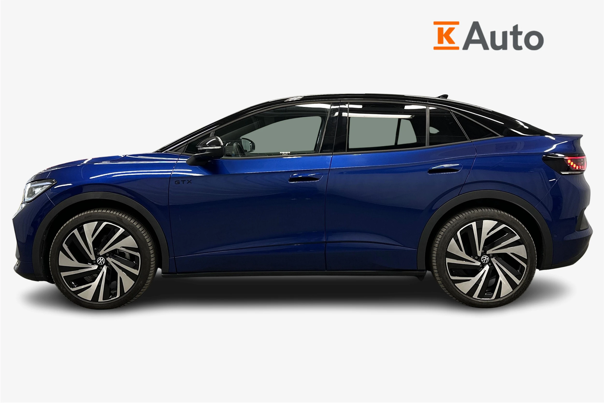 sininen Volkswagen ID.5 2025 kuva 7.