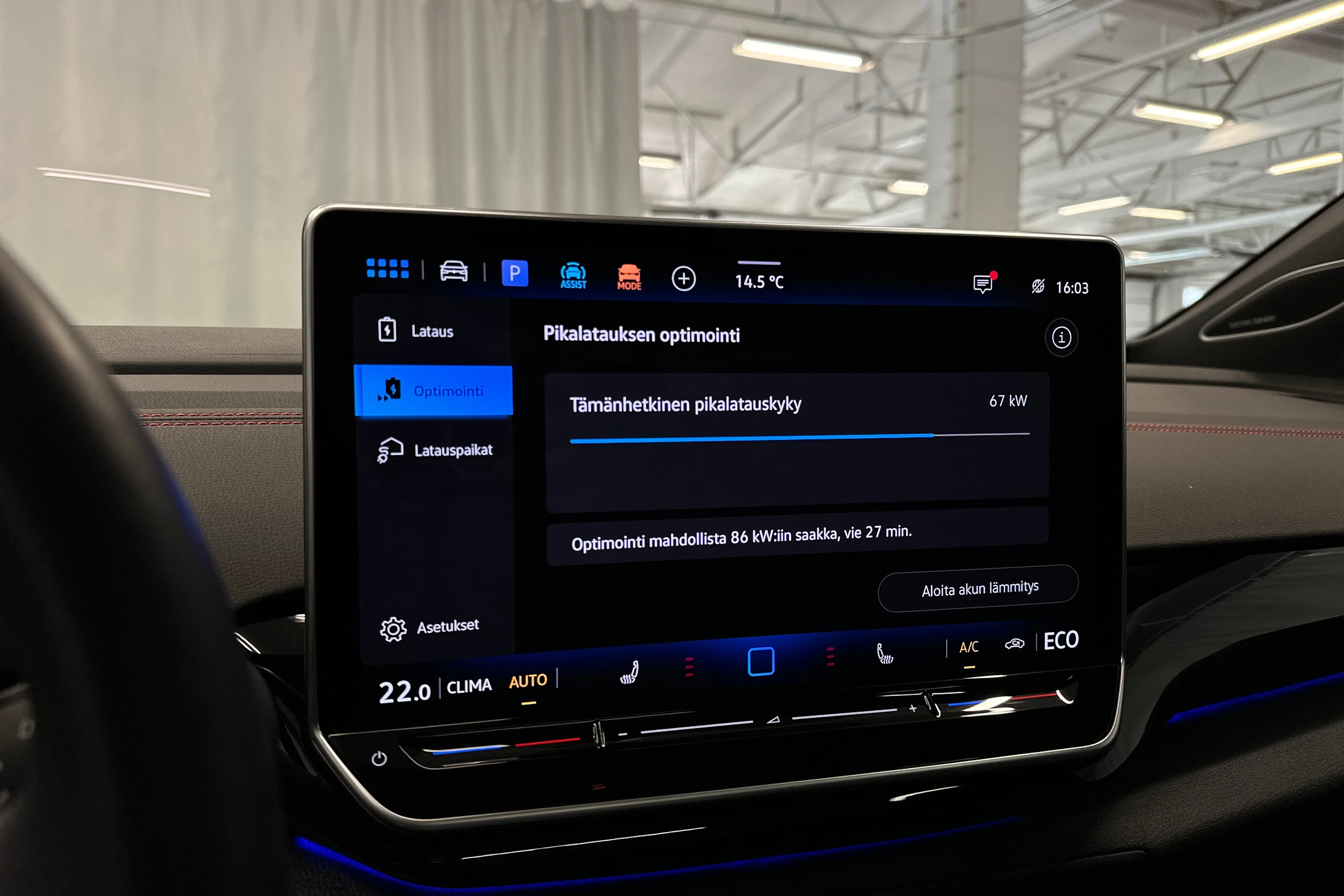 sininen Volkswagen ID.5 2025 kuva 22.