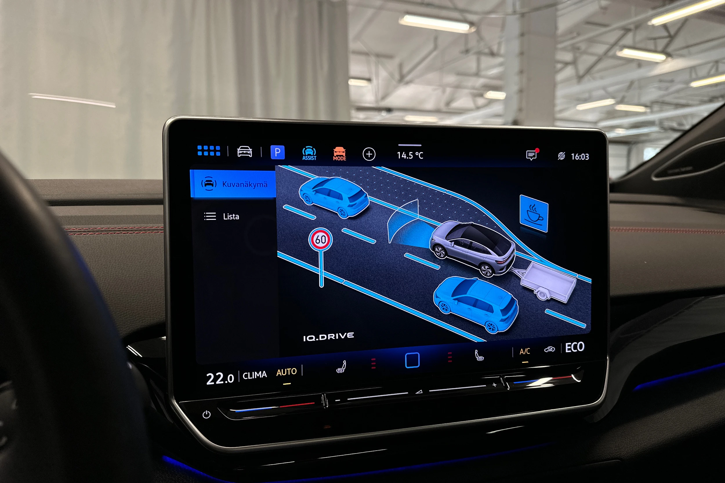 sininen Volkswagen ID.5 2025 kuva 23.