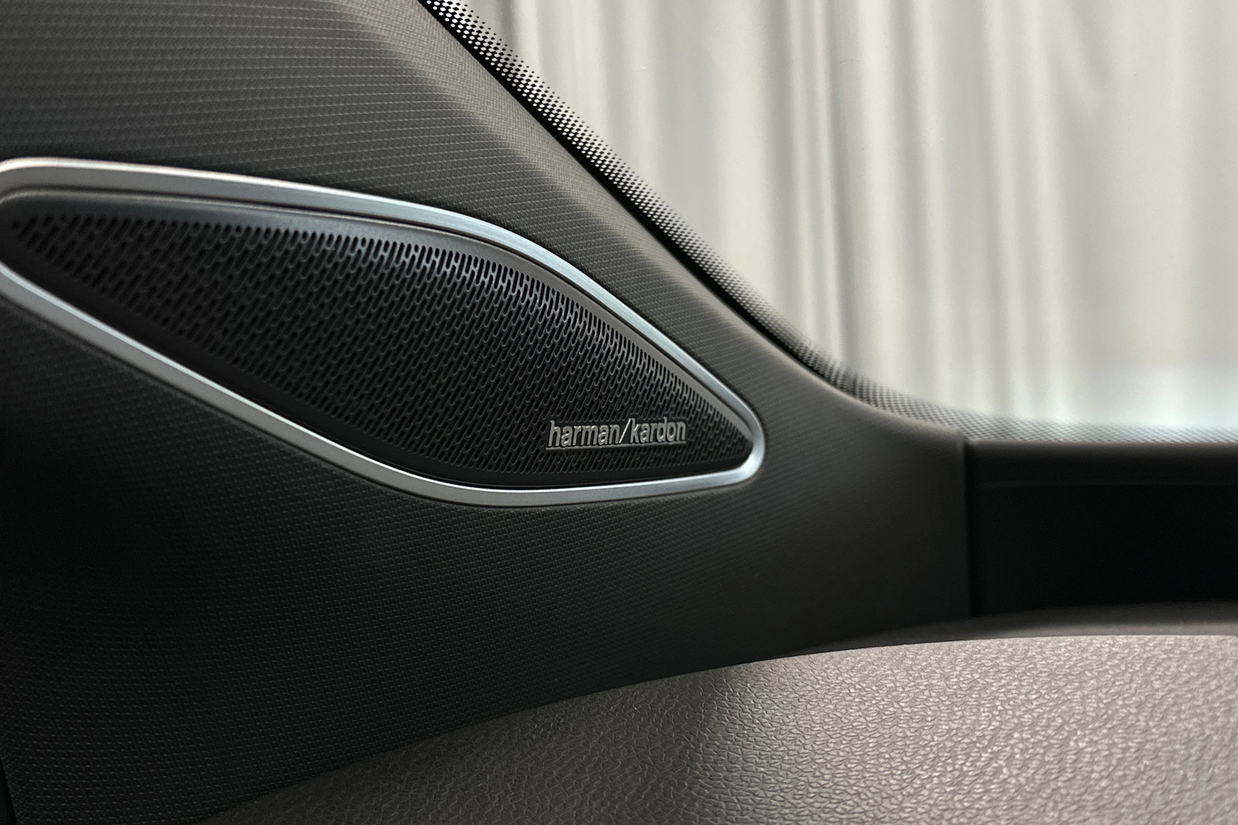 sininen Volkswagen ID.5 2025 kuva 27.