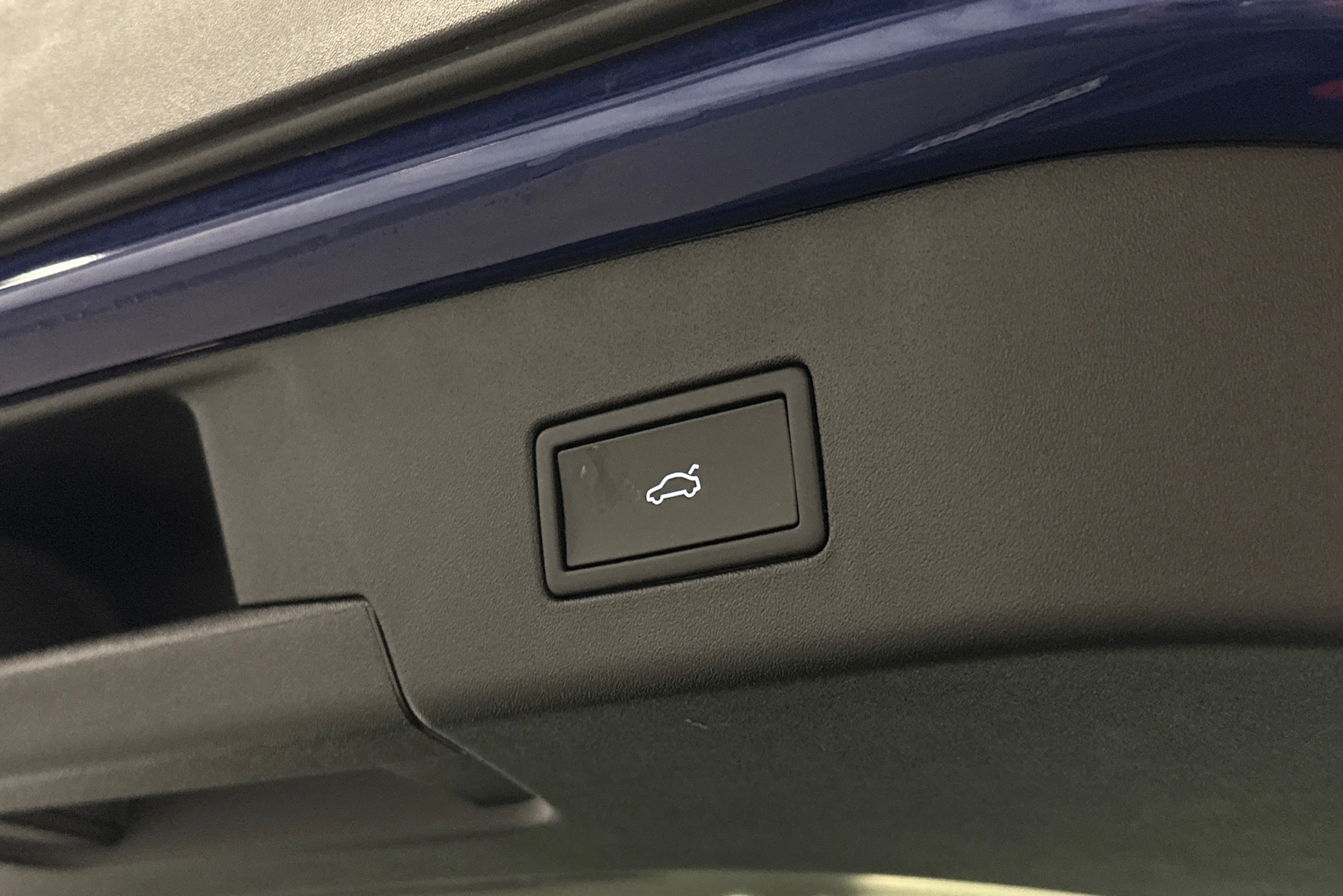 sininen Volkswagen ID.5 2025 kuva 33.