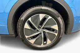 sininen Volkswagen ID.5 2025 kuva 12.