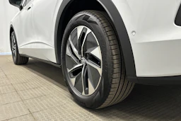 valkoinen Volkswagen ID.5 2026 kuva 13.