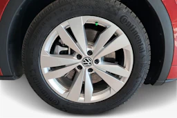 punainen Volkswagen ID.5 2026 kuva 9.