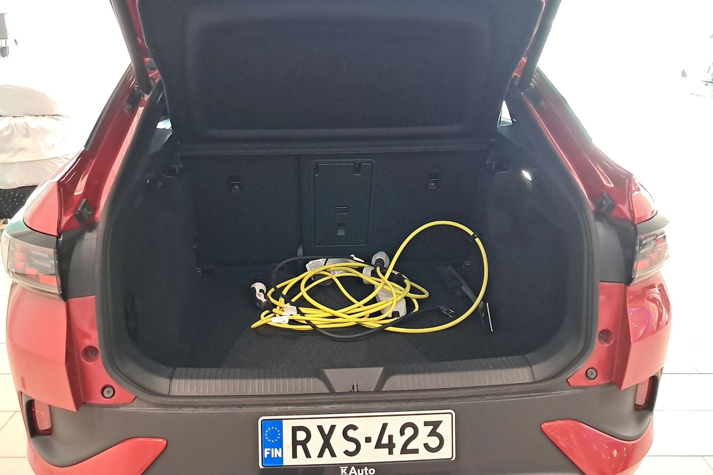 punainen Volkswagen ID.5 2026 kuva 11.