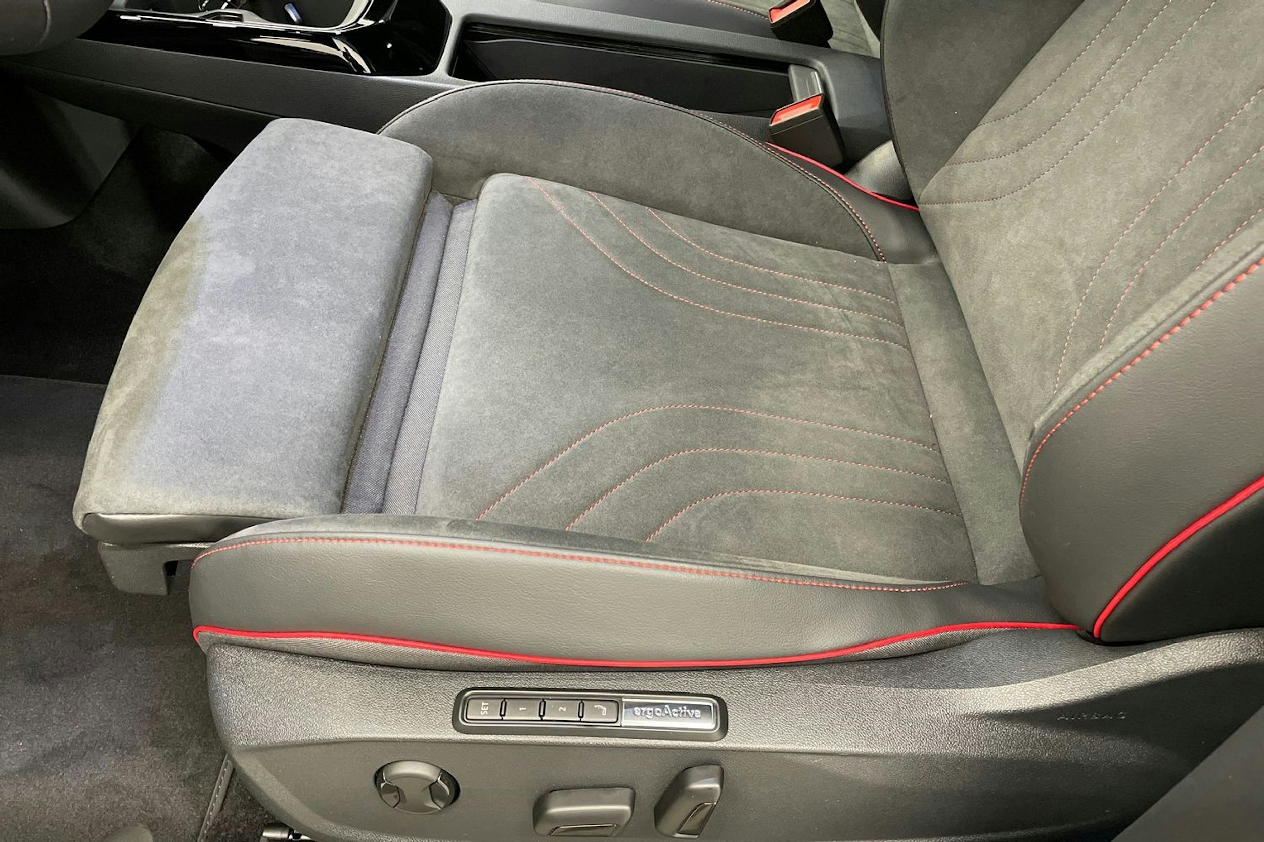 musta Volkswagen ID.5 2026 kuva 13.